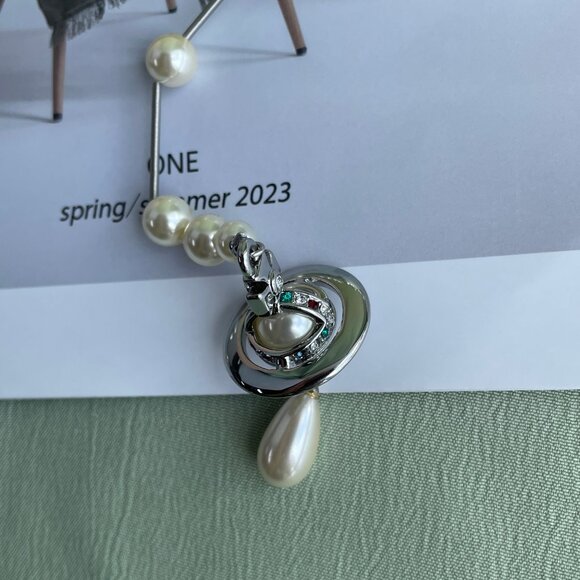 Vivienne Westwood Irregular Silver Necklace - Picture 8 of 10